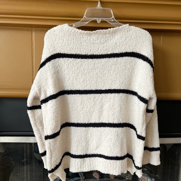 Soft sweater by BB Dakota - Picture 3 of 5